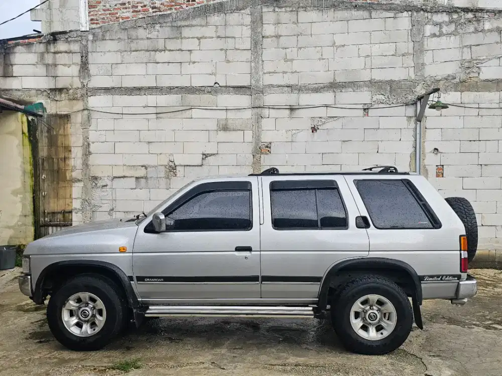 Nissan Terrano Granroad Gagah