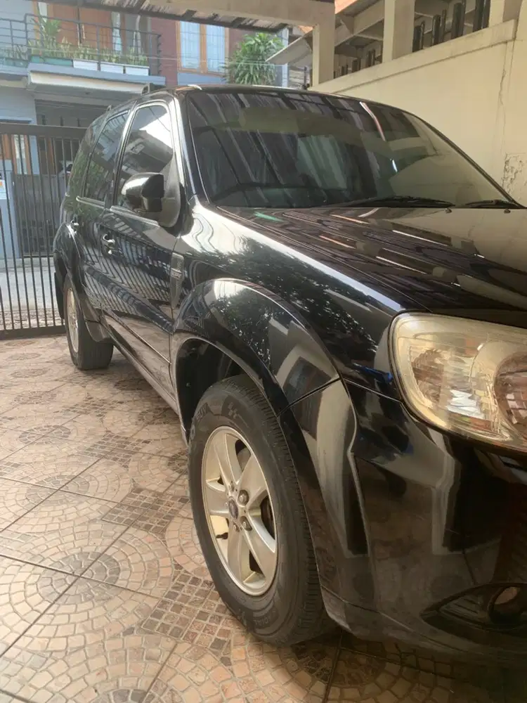 Ford Escape 2.3 XLT AT 2011