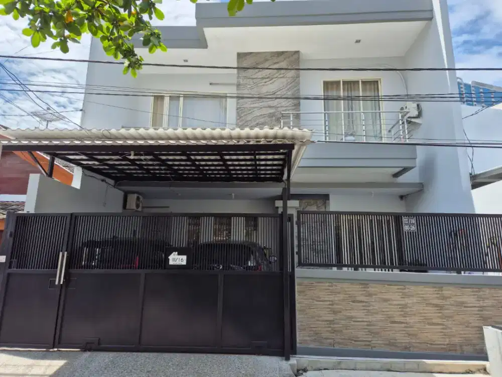 Rumah Dijual Wisma Permai Barat LT135 LB180 Full Bangunan SHM