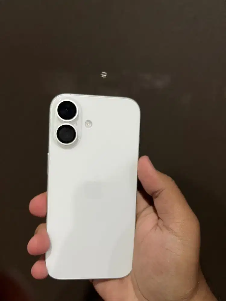 16 128gb ex ibox indonesia garansi on sampai september 2026 dus oem