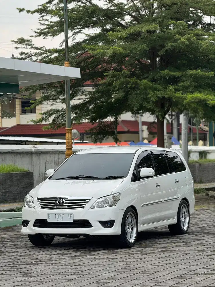 Innova V diesel 2012