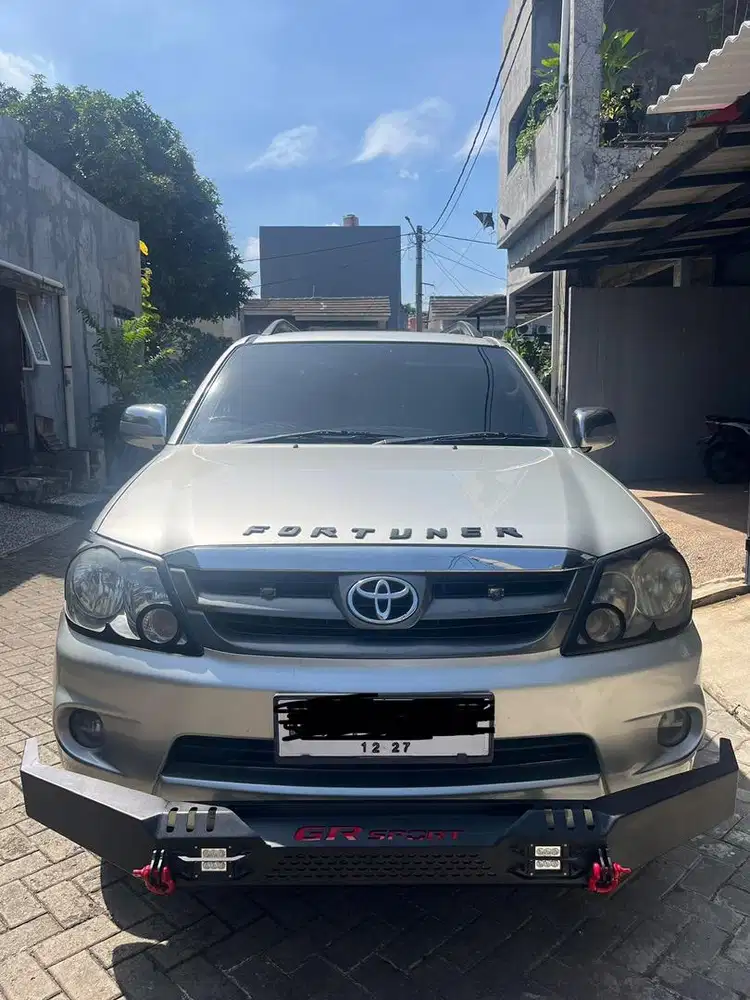 Toyota Fortuner Bekas 2.7 V 4x4 Bensin -AT