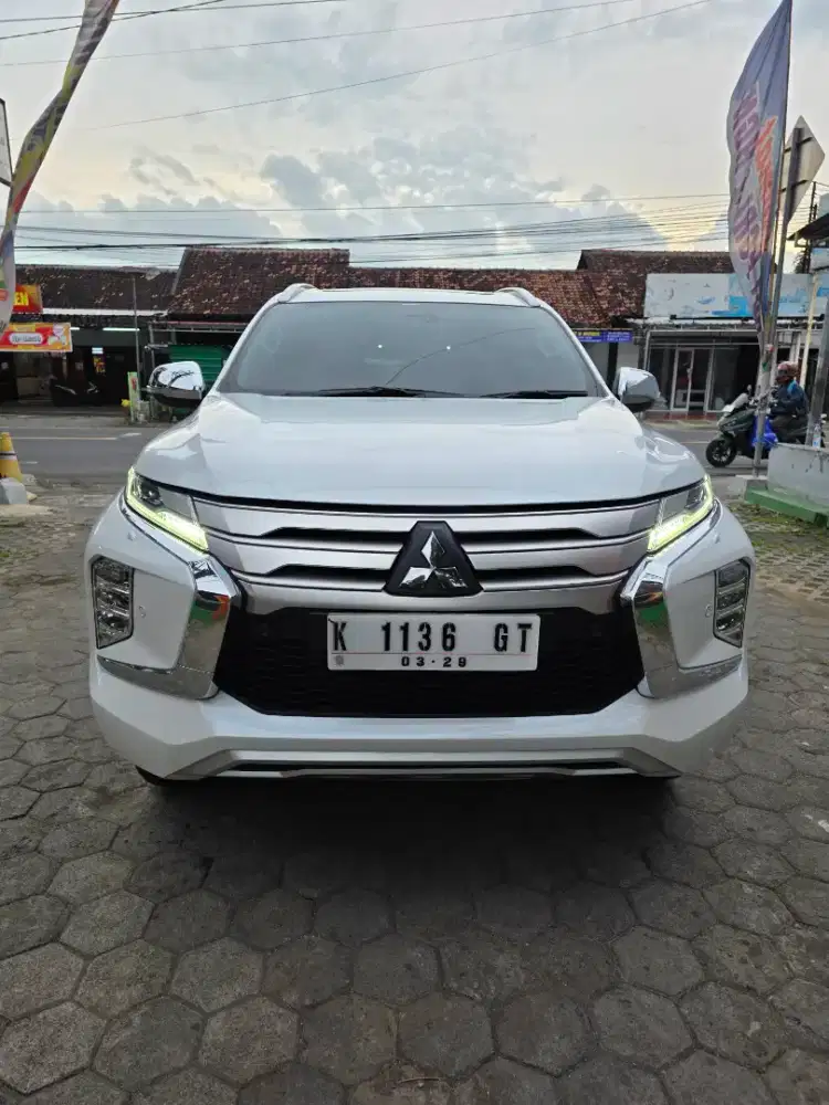 Pajero sport dakar 4x2 tahun 2024