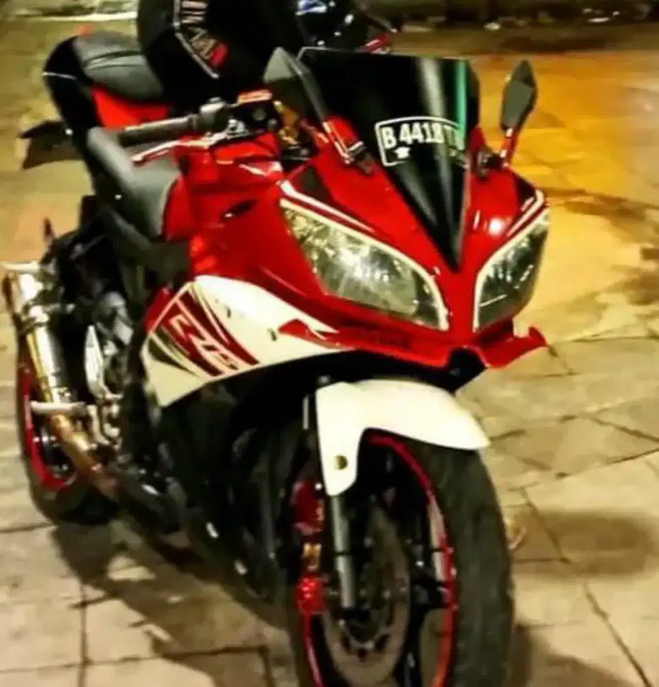Jual cepat motor R15 tahun 2015