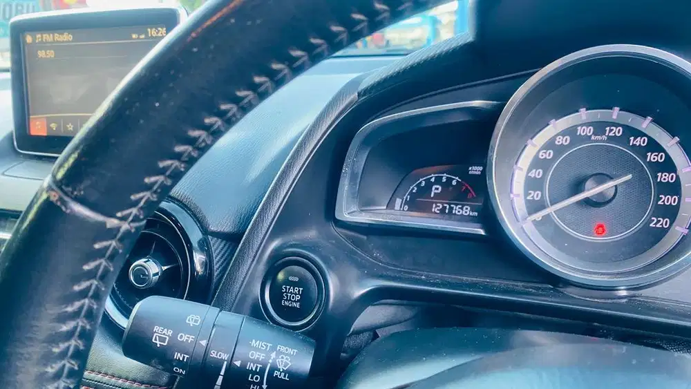 Mazda 2 skyaktif barang istimewa