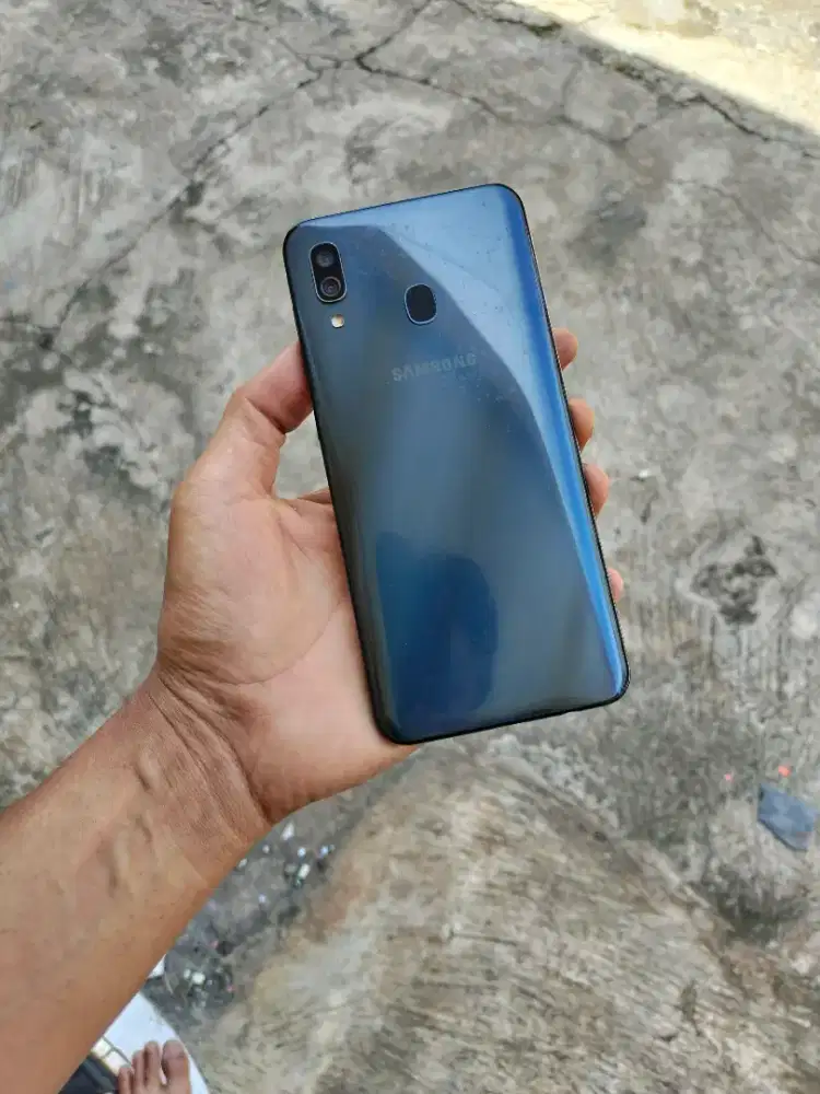Samsung A30 4/64 GB