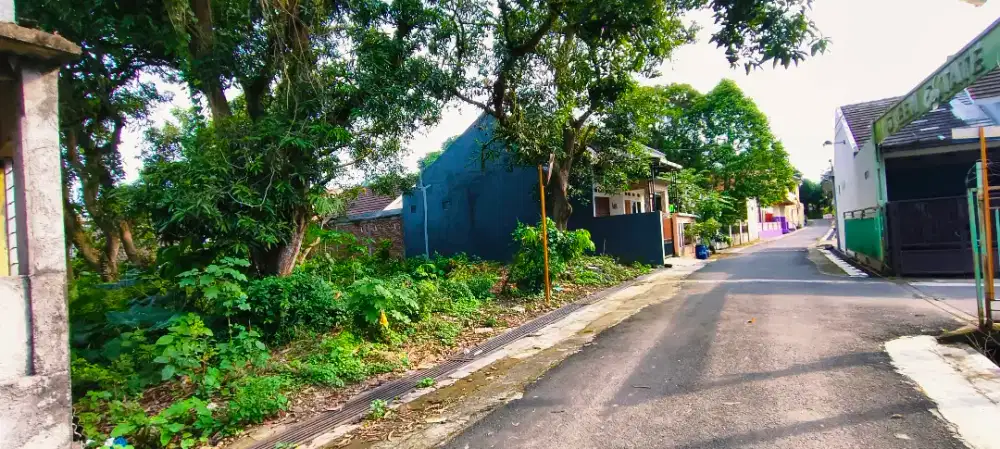 Tanah pekarangan Dewi Sartika barat