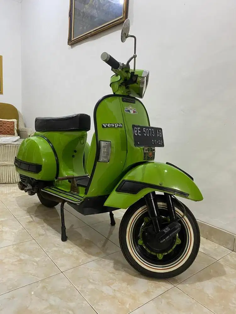 Vespa px 150 hijau muda