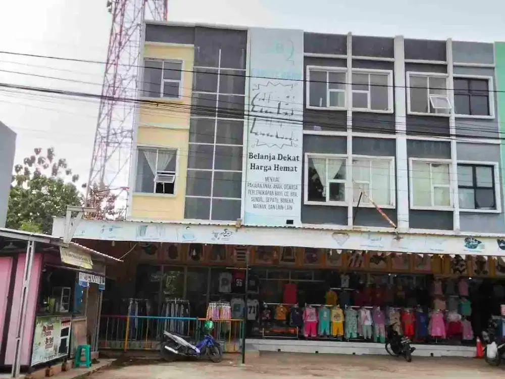 Ruko pinggir jalan raya Kenten Laut