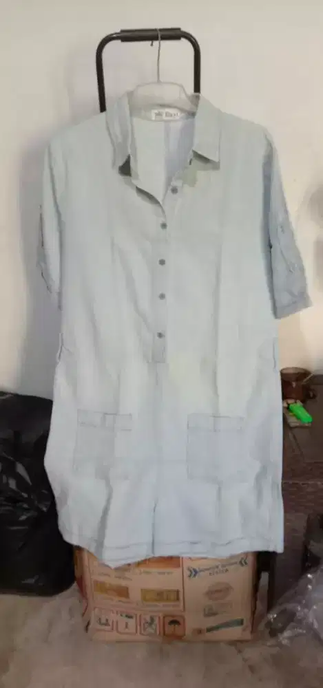 Baju bekas layak pakai