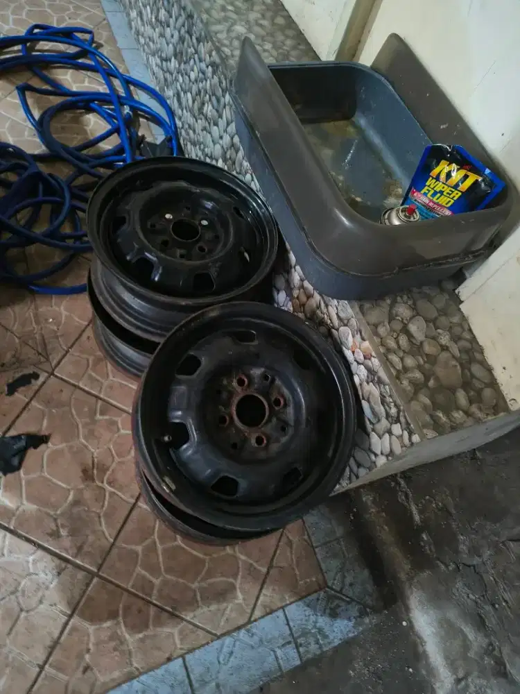 Velg kaleng corolla SE