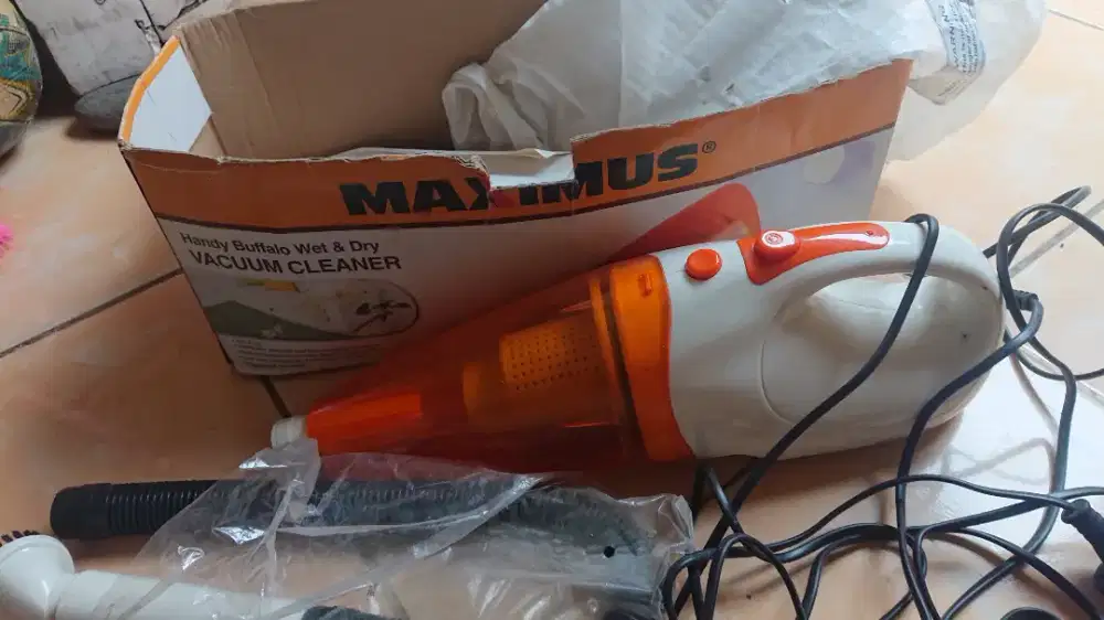 Vacuum penyedot debu