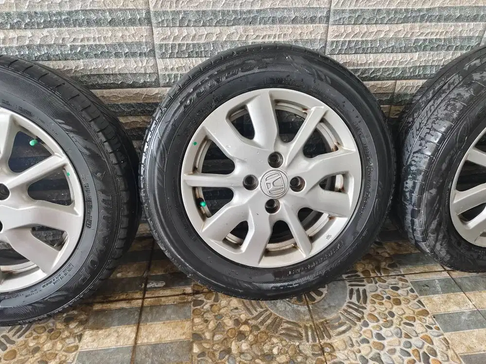 Ban Dan Velg Ori Honda Brio 2019