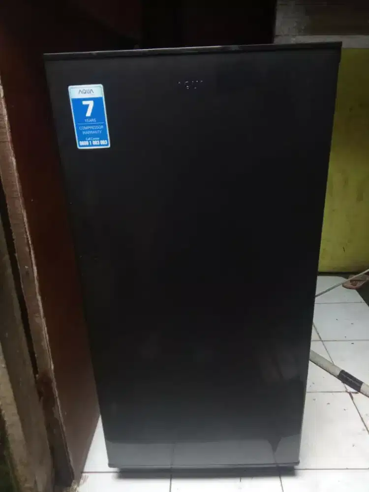 Kulkas 1pintu merk Aqua