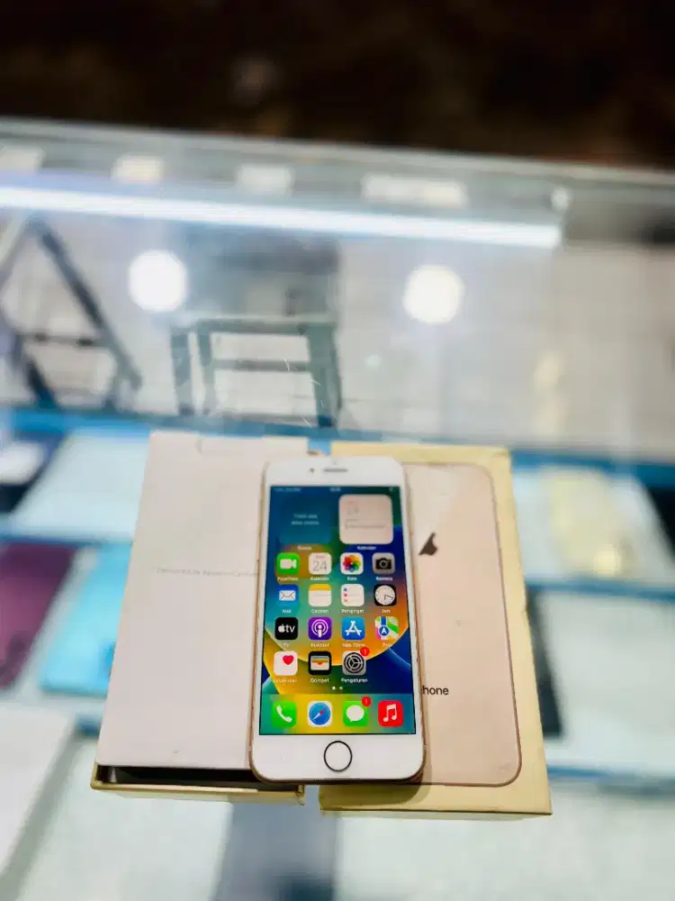 OBRALL AKHIR TAHUN!! IPhone 8 64gb Fullset Inter