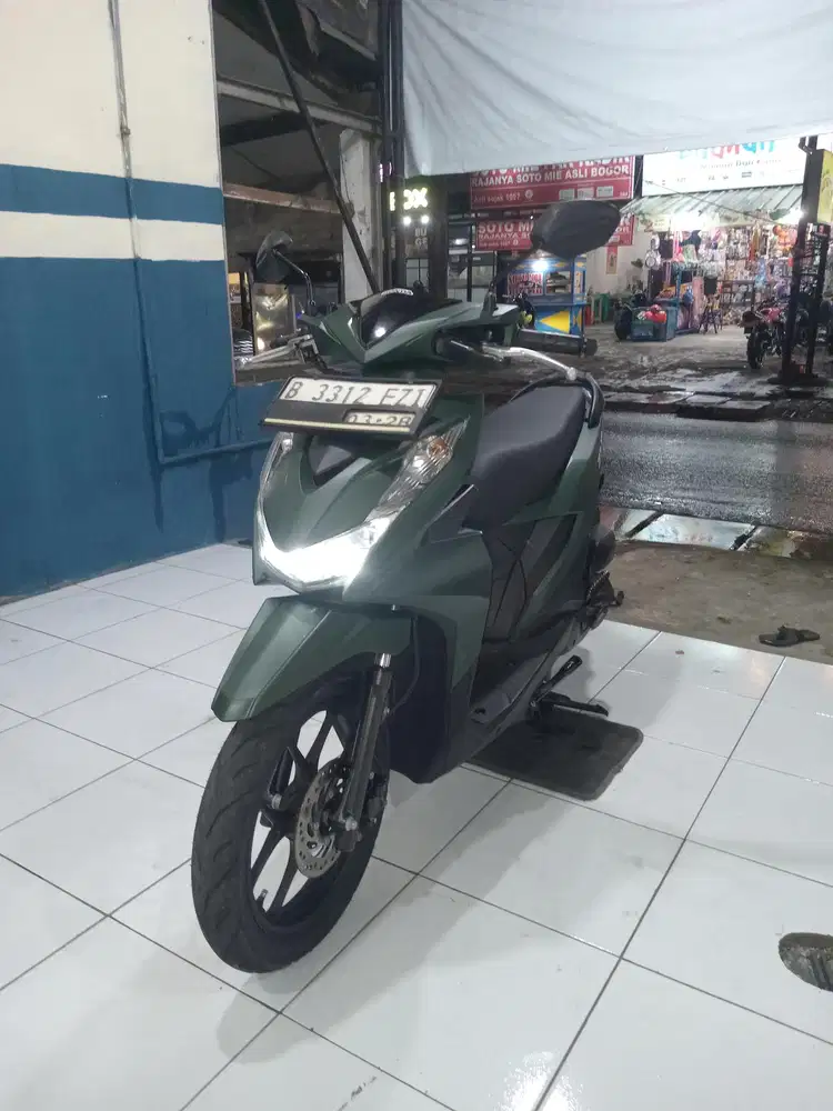 Di jual honda beat delux 2023 army warna favorit cbs iss mulus
