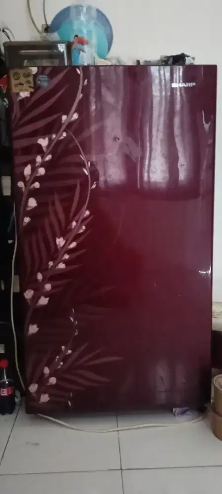 Kulkas merk sharp 1pintu bekas mati
