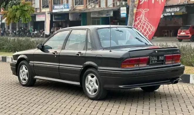 Mitsubishi Eterna 1992 Bensin