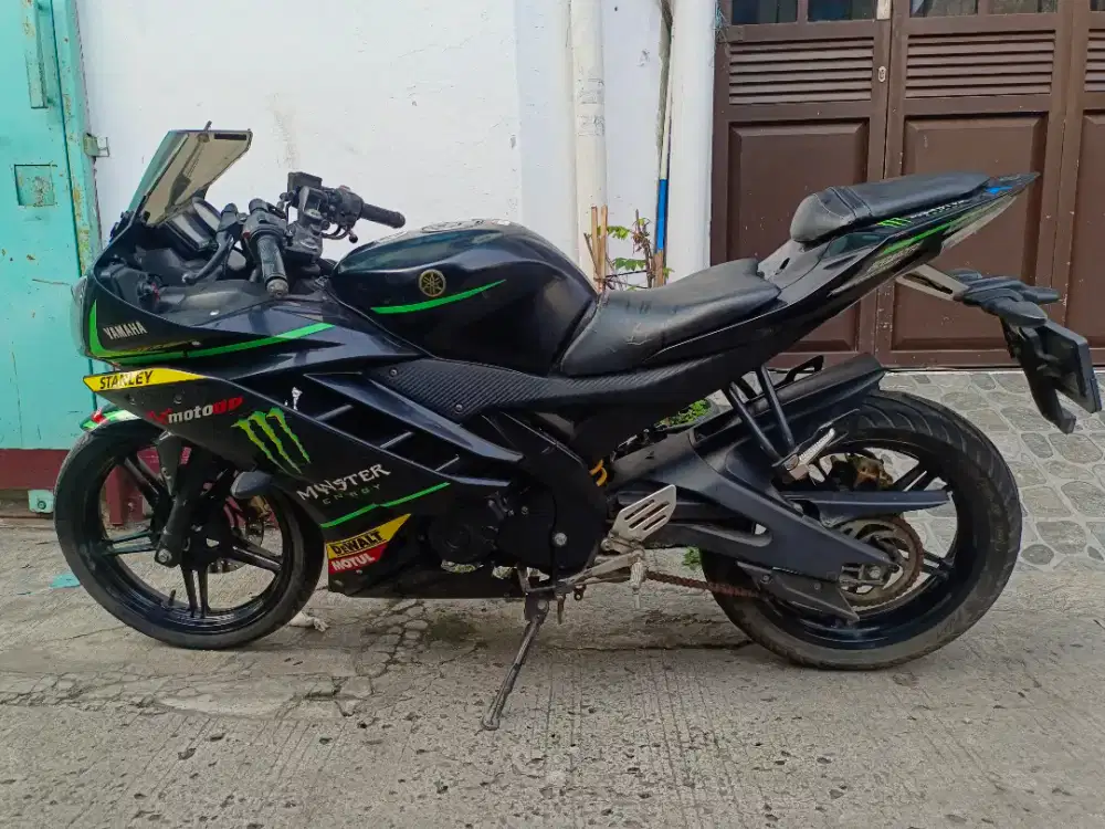 Yamaha R15 V2 Tech3 Monster Tahun 2015 Mesin Halus JOZZ Siap tancapGas