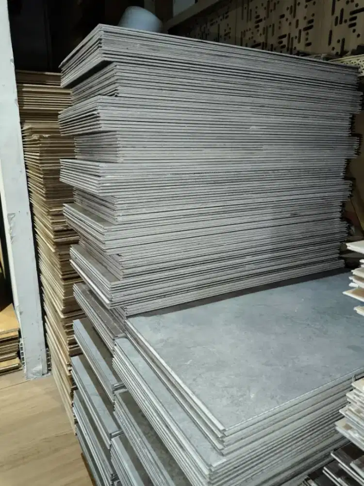 SPC lantai masih baru