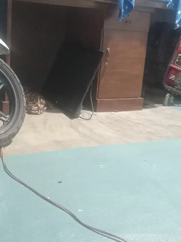 Dijual tv led tidak terpakai