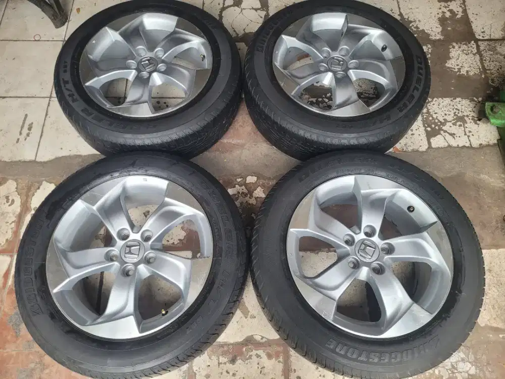 Velg honda hrv R17 original paket ban bisa innova apv luxio grandmax