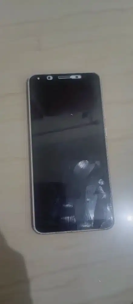 DIJUAL CEPAT HP Vivo Y71 2/16GB Batangan Normal, mulus Rp 300.000