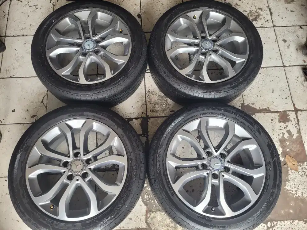 Velg Mercedes-Benz C300 R17 original paket ban 90% for mercy C Class