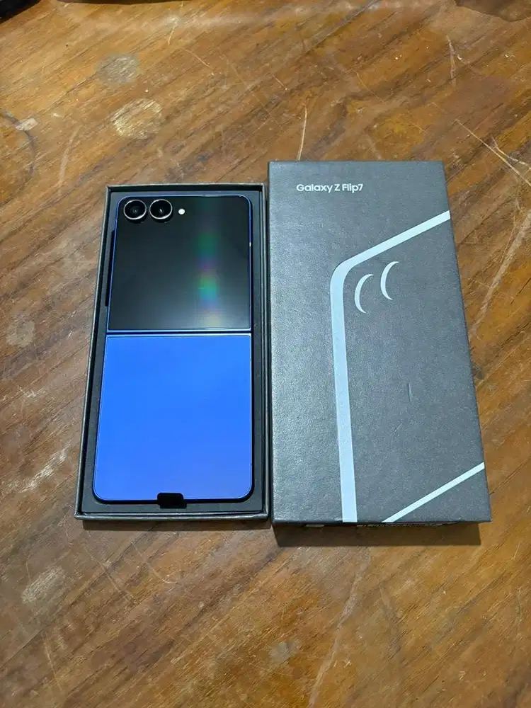 Samsung Z Flip7 12/256gb SEIN Blue