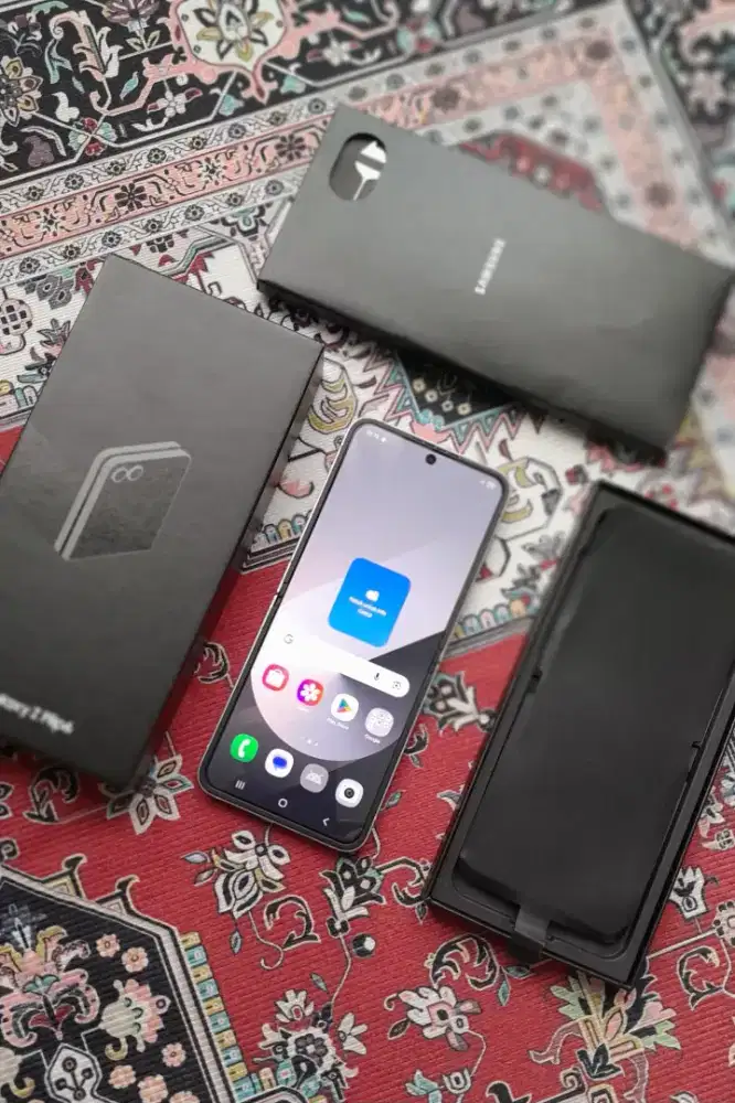 Samsung Z Flip 6 12/256