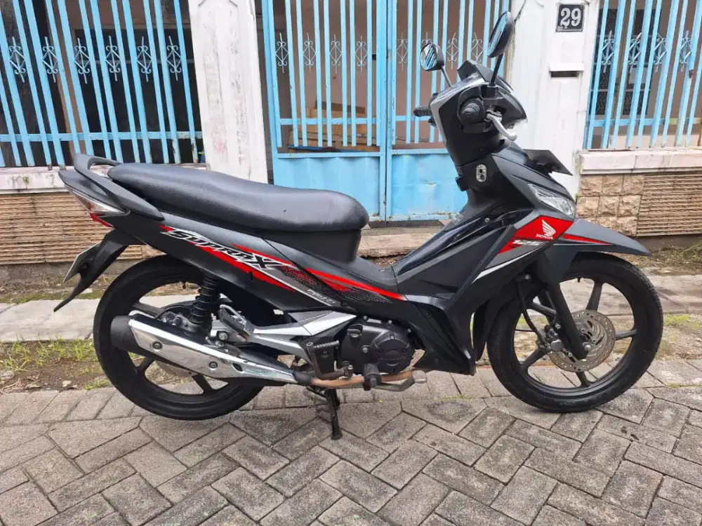 Honda supra x TR 2019 kondisi sgt bagus samsat ketintang