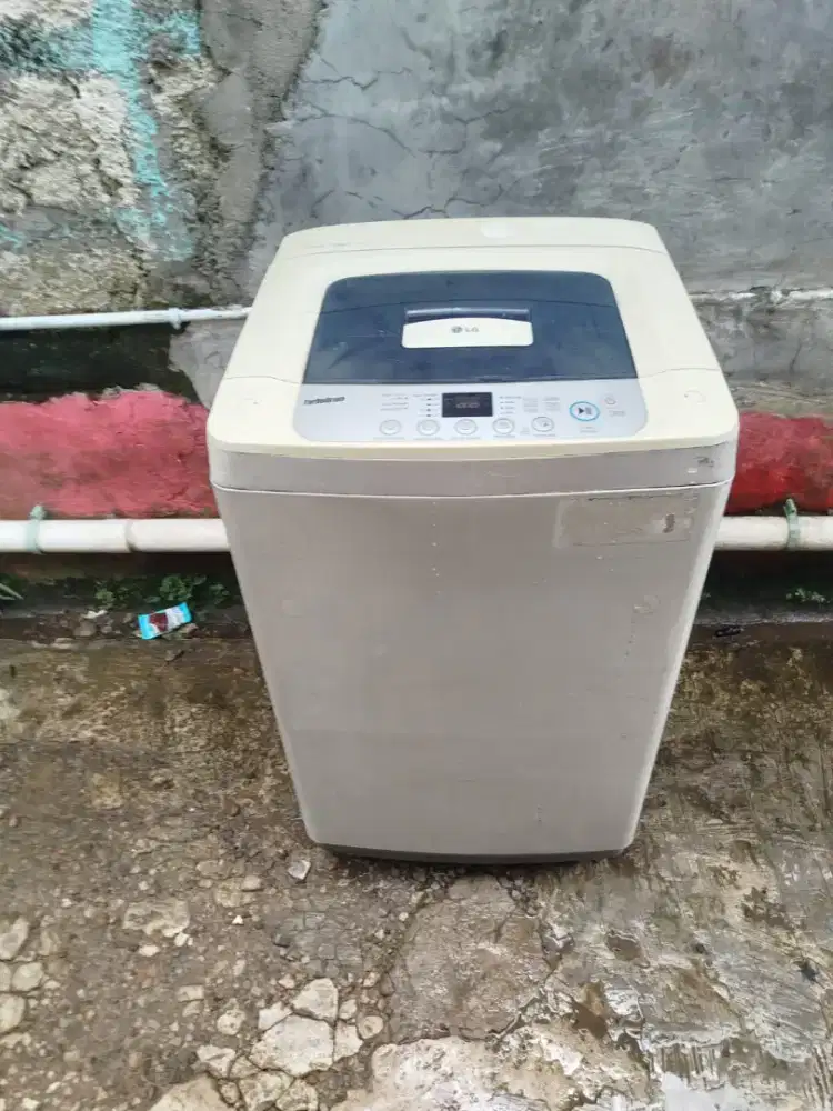 Bismillah d jual mesin cuci 1tabung otomatis merek LG