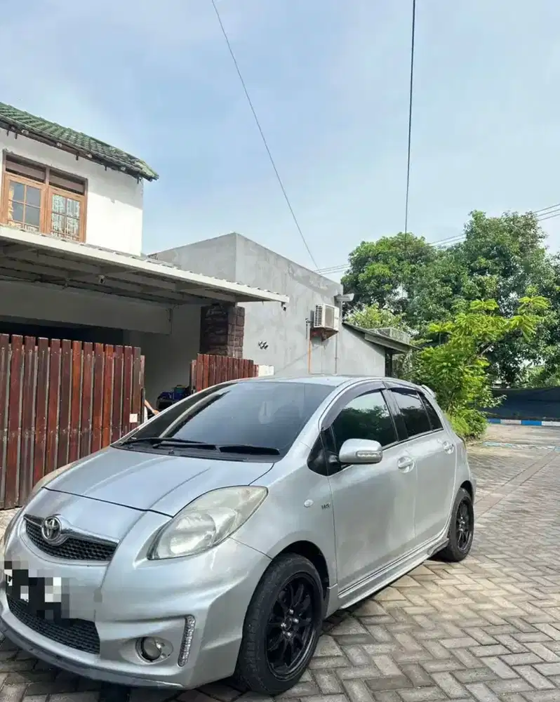 Toyota Yaris 2012 Bensin
