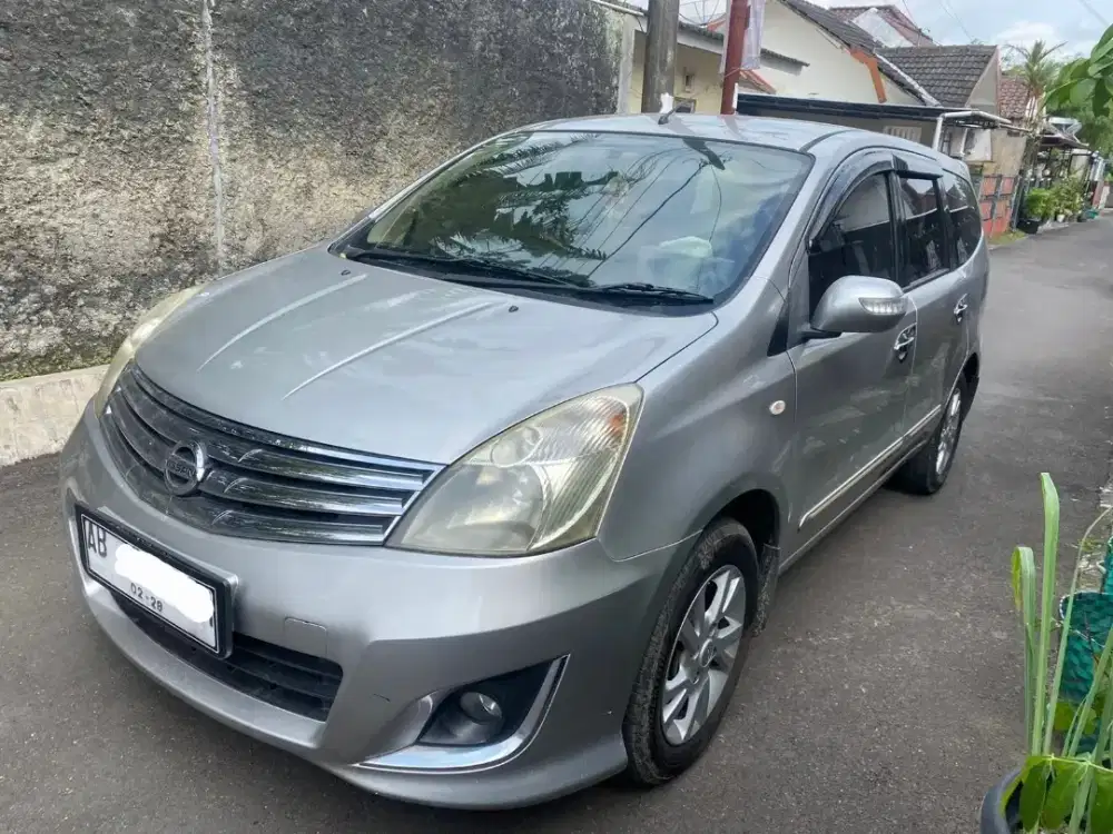 Grand Livina Ultimated Matic 2013