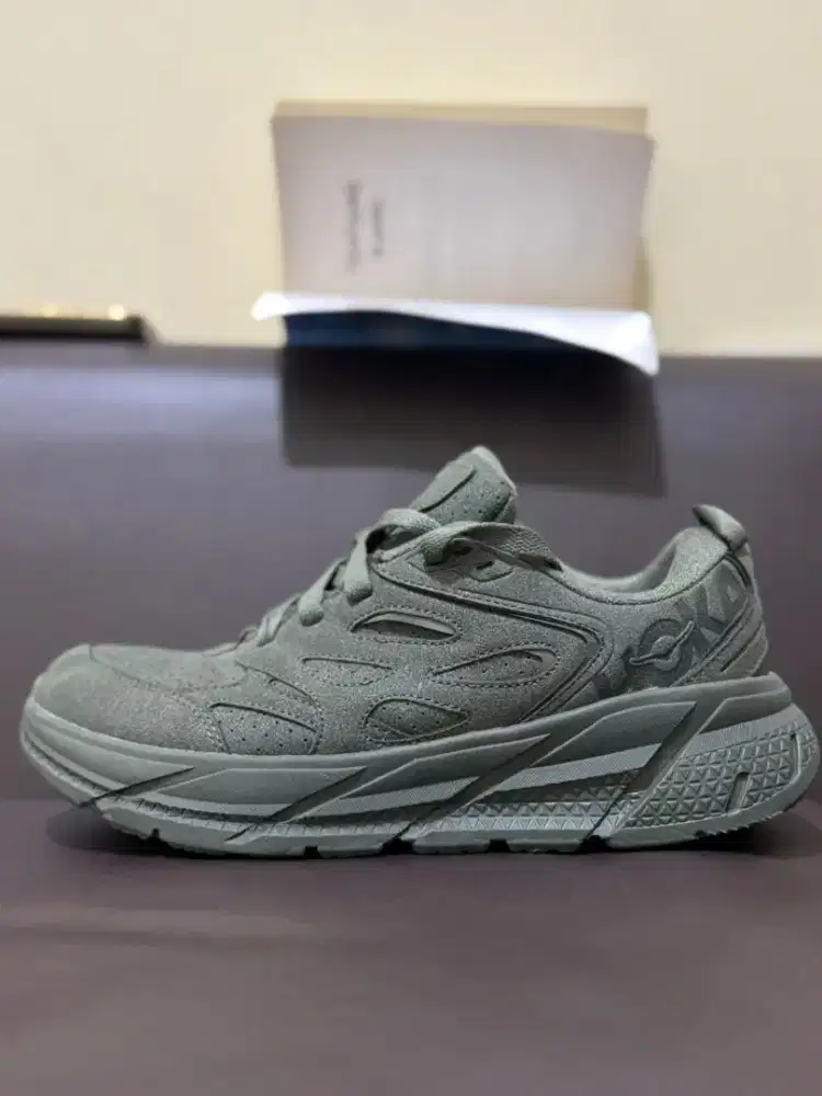 Sepatu Hoka Clifton l Suede (41) sport/kasual