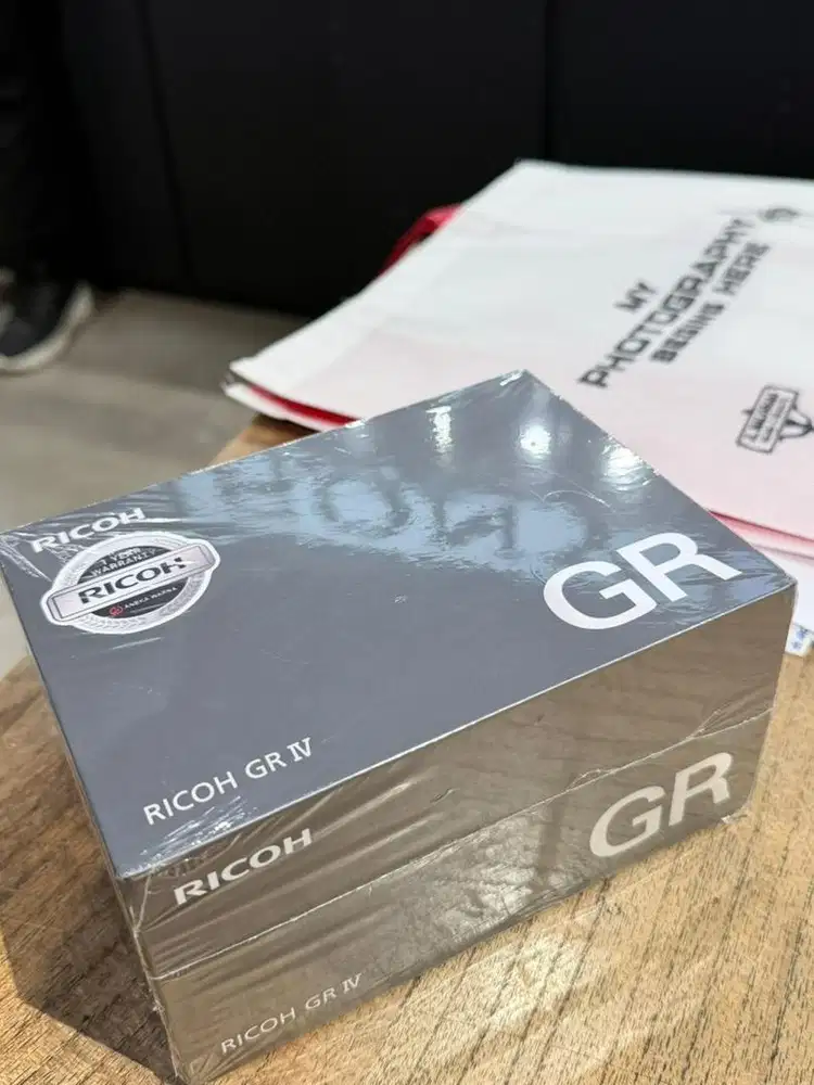 Camera RICOH GR IV