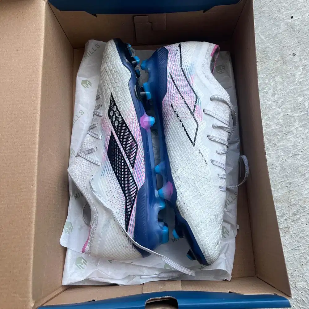 Sepatu Bola Mills Triton Diesler 1.9 Elite (Top Grade/Seri Tertinggi)