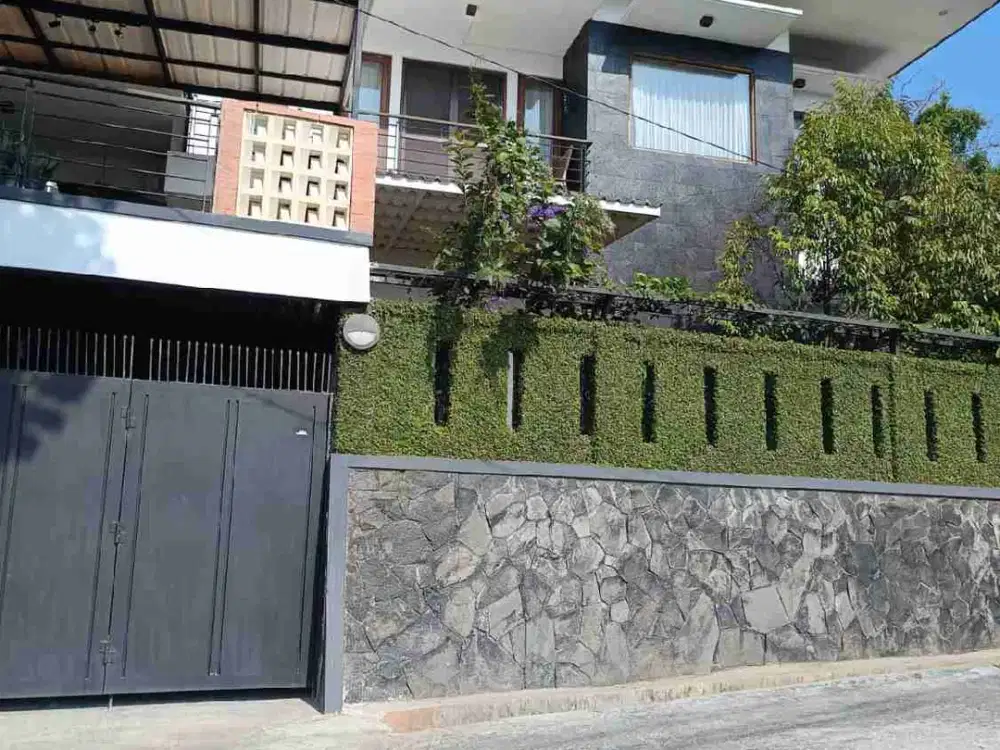 Di jual Rumah villa lokasi menakjubakn,udara sejuk lingkungan nyaman di Bojong koneng