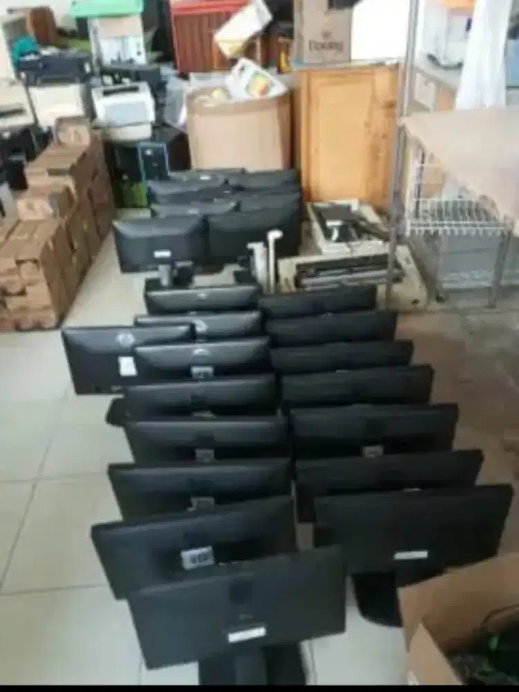 DIBELI Komputer & Laptop