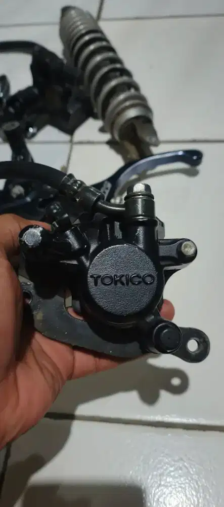 Shok motor, master rem, kaliper