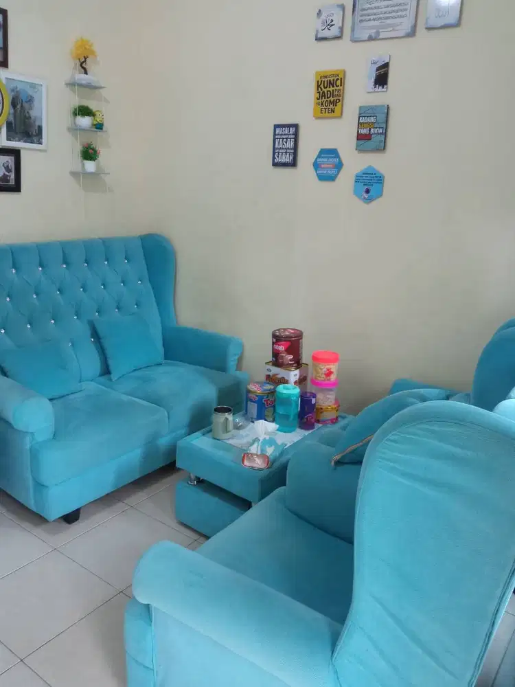 Sofa murah warna biru