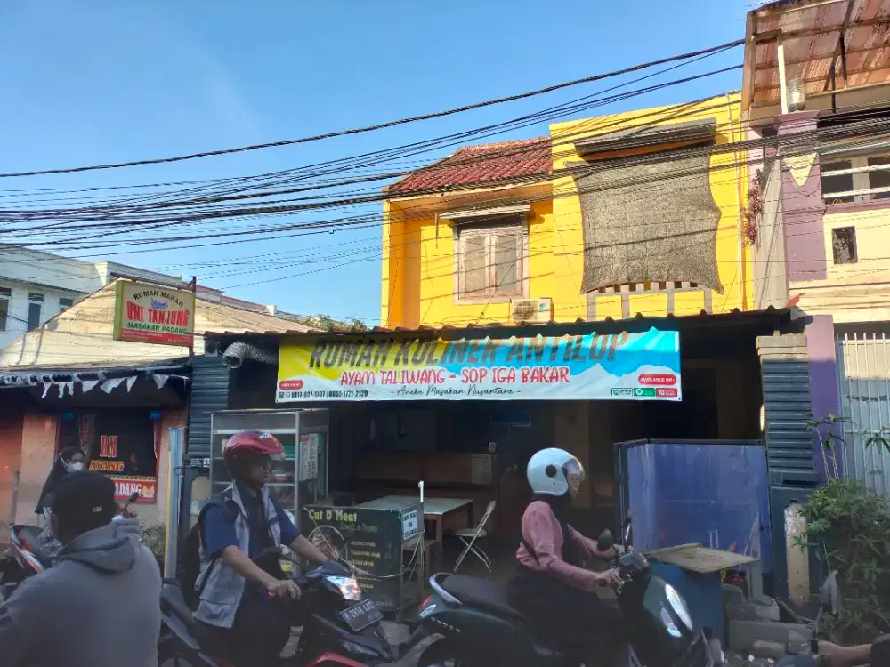 Dibutuhkan pria Dan wanita helper masak