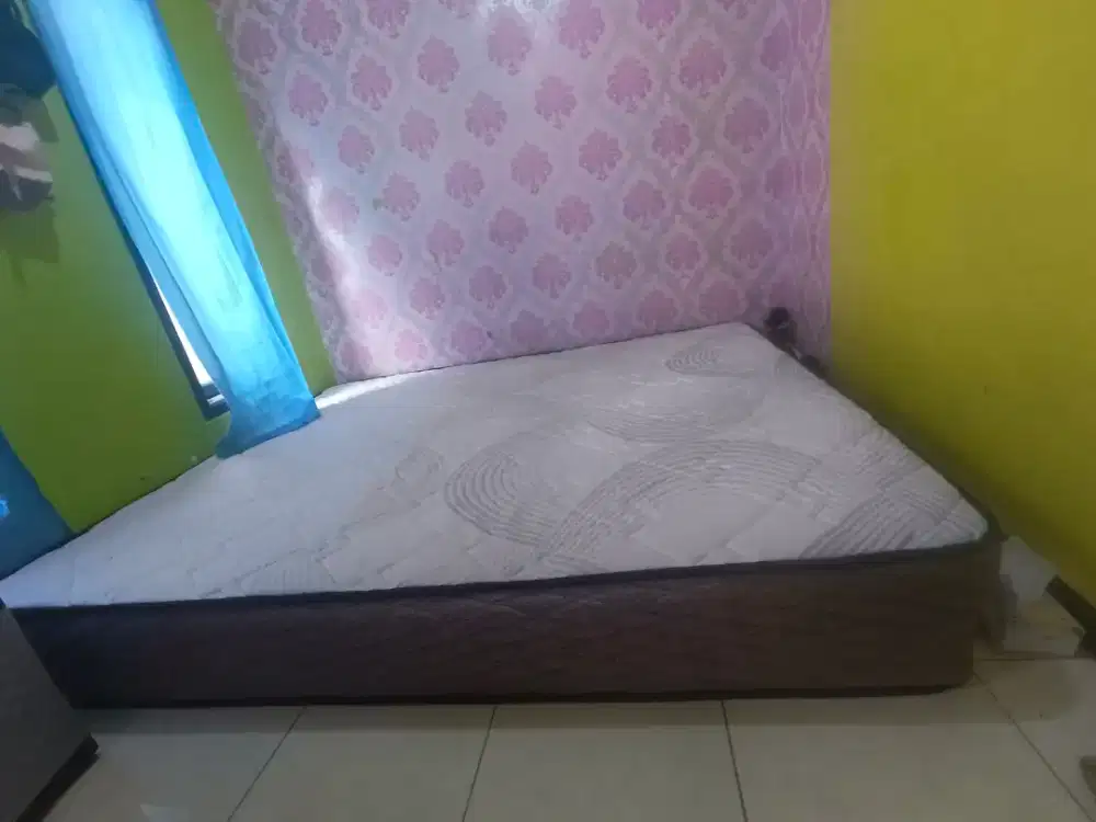 Kasur springbed