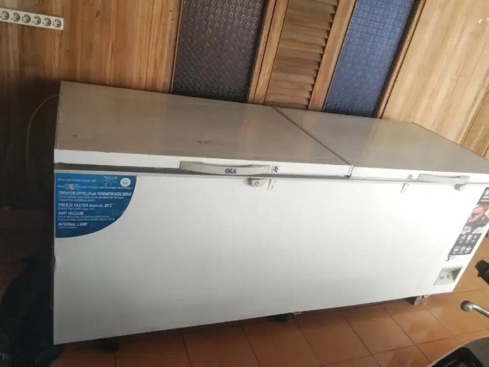 FREEZER GEA 1200