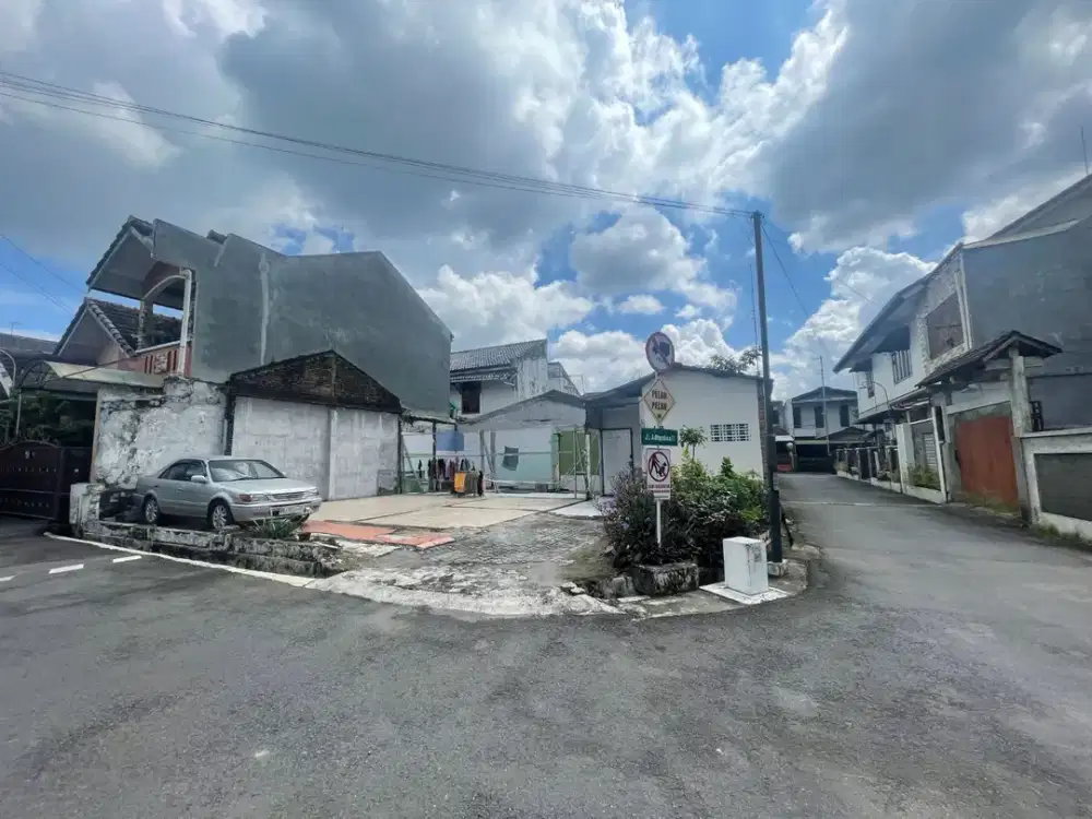 Dijual Tanah Utara UGM Jakal Km 7,5 Banteng dalam Perumahan, Lebar depan : 11 m Hook,  Lingkungan dalam perum