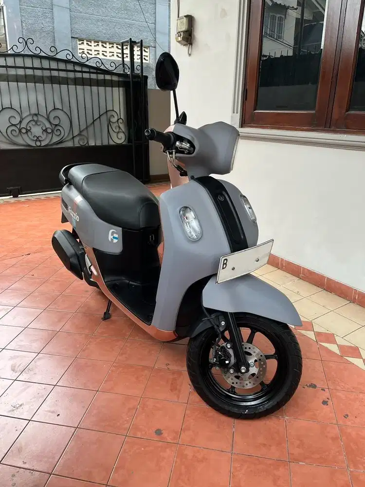 B-DKI KM 3 RIBU! YAMAHA FAZZIO HYBRID TAHUN 2025 SEPERTI BARU
