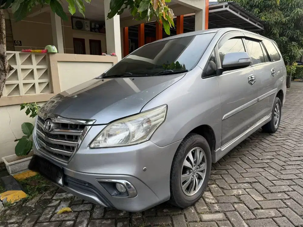 Dijual Innova Automatic Diesel 2.4V tahun 2014
