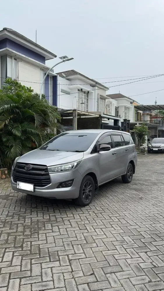 Jual Santai Innova Reborn MT 2018