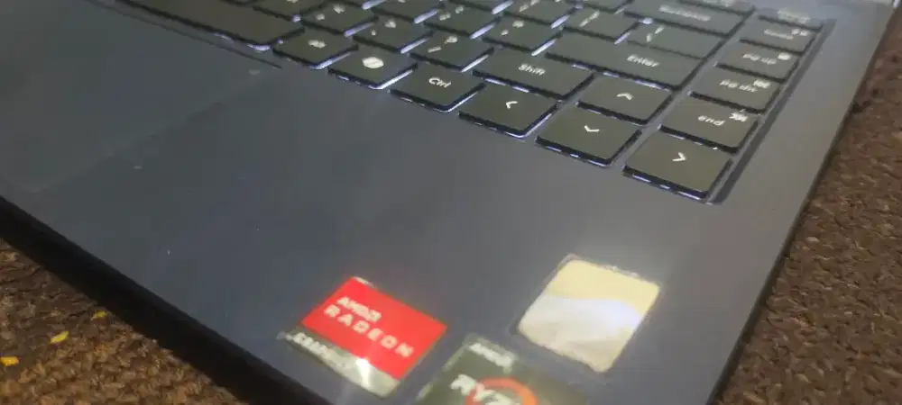 Laptop Zyrek Ryzen 5-3500U Ram 16GB mulus segel 2.5jt Garansi 1thn