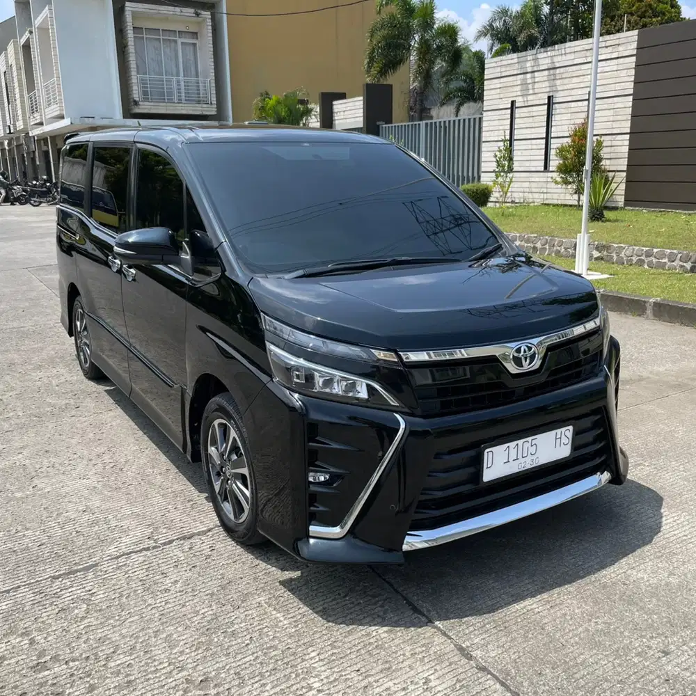 Voxy 2.0 2019 banyak bonus Toyota